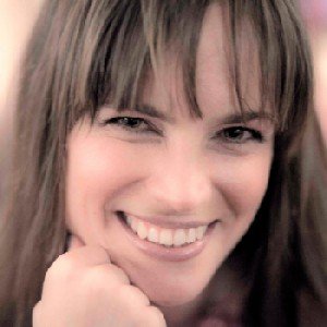 Helen Trebbau ✰ Médico Psiquiatra, Biomédico y Wellness Coach
