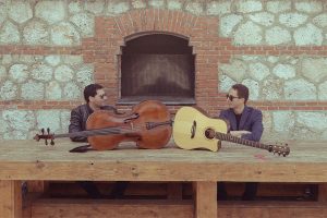 Helen Trebbau GuitarChello contenido