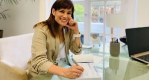 Dra. Helen Trebbau ✰ Médico Psiquiatra, Biomédico y Coach de Talento especialista en conectar con tu GENIALIDAD