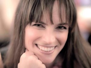 Dra. Helen Trebbau ✰ Médico Psiquiatra, Biomédico y Coach de Talento especialista en conectar con tu GENIALIDAD