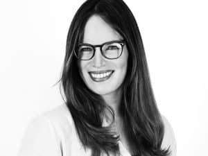 Dra. Helen Trebbau ✰ Médico Psiquiatra, Biomédico y Coach de Talento especialista en conectar con tu GENIALIDAD